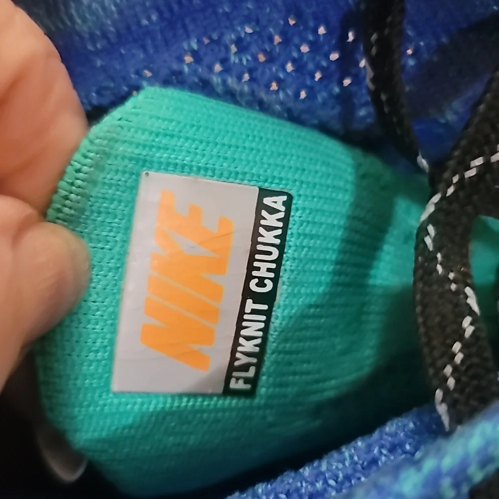 Nike sku639700 400